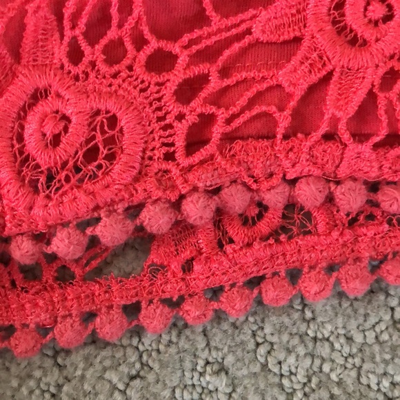 Lace elastic waist shorts. - Picture 5 of 5